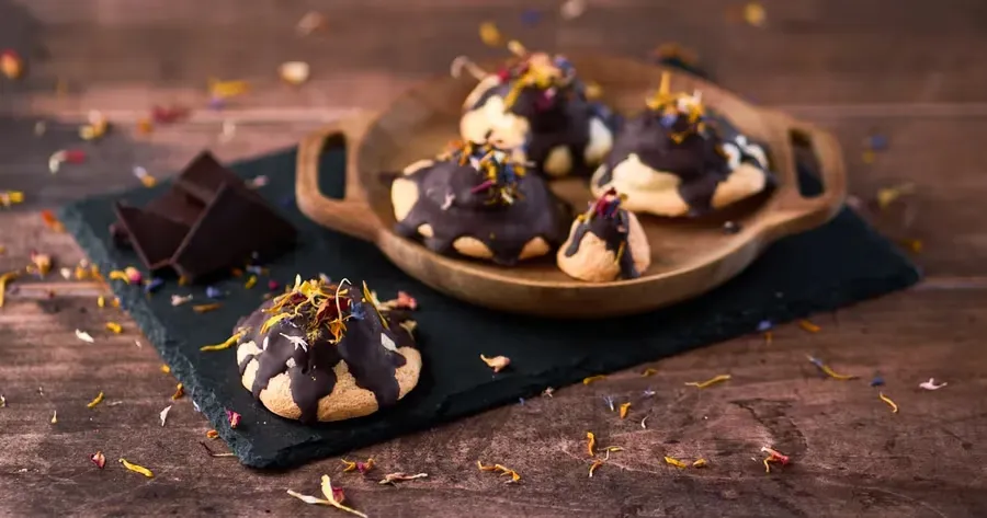 Meringue met pure chocoladedip