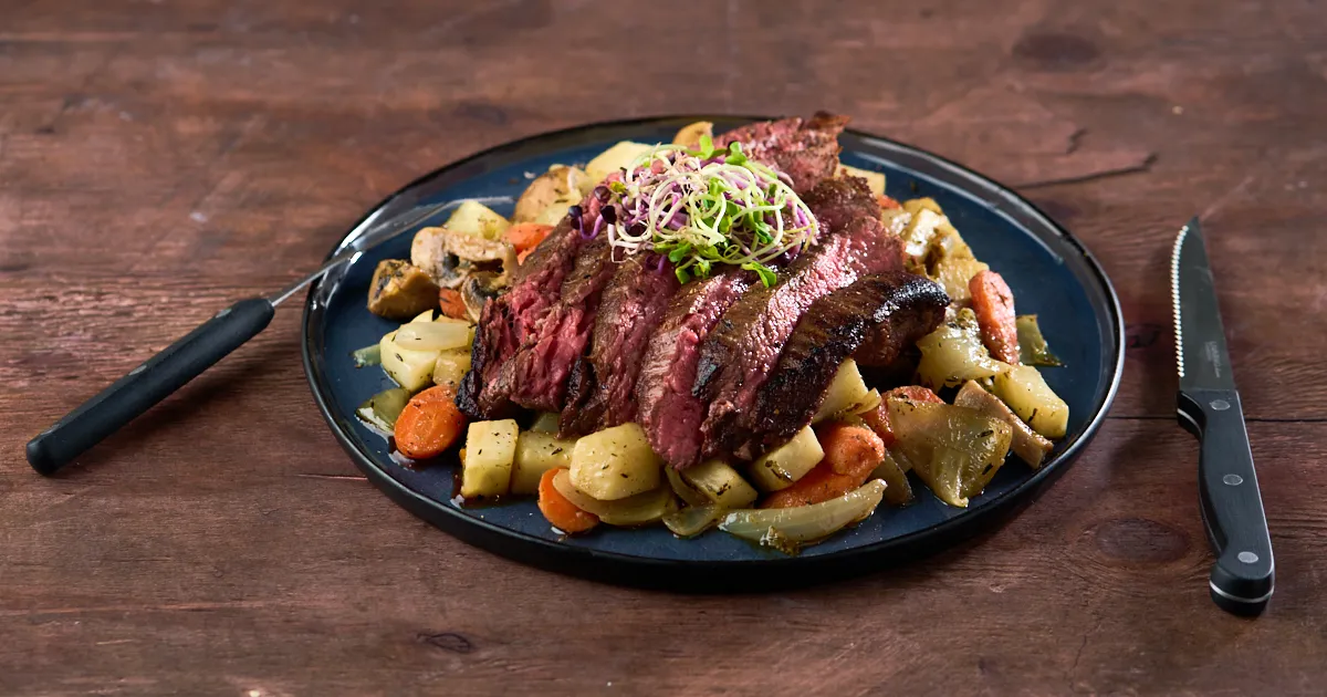 Bavette met gestoofde wintergroenten